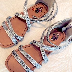 Disney Descendants silver glitter girls sandals size 2